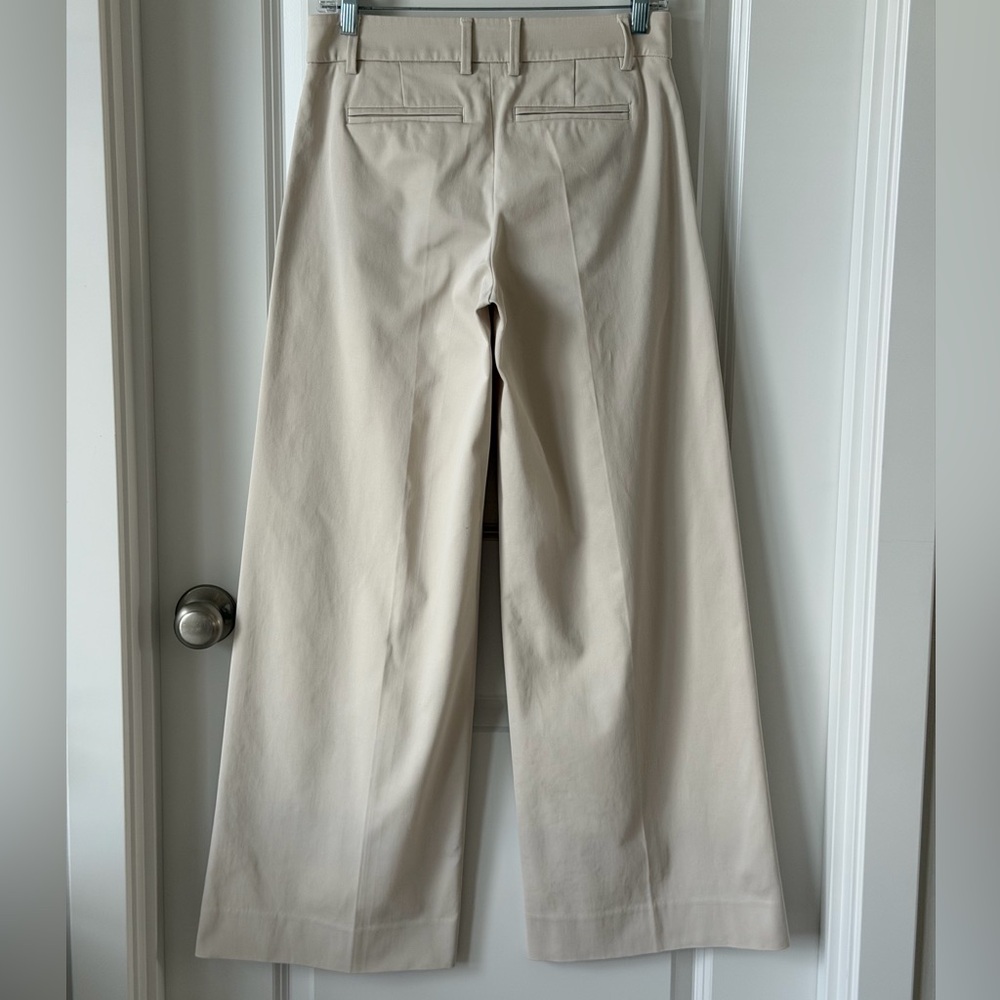 Elegant Banana Republic Factory Cream Wide Leg Mid-Rise Cotton Pants-2(S) - Picture 4 of 11